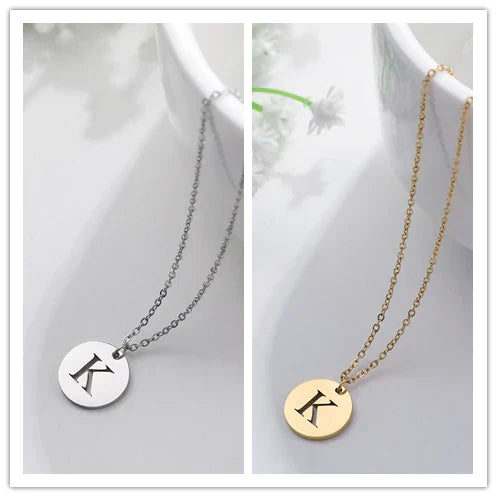 VERLAINE PARIS™ | Collier Pendentif Lettre en Or Élégant