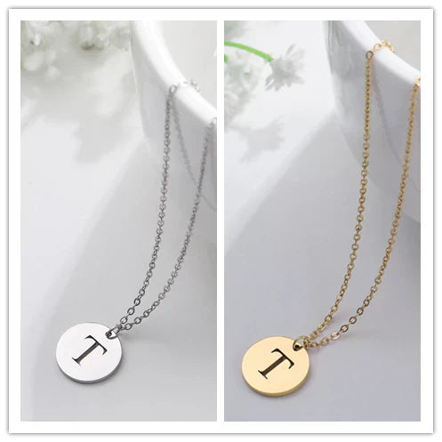 VERLAINE PARIS™ | Collier Pendentif Lettre en Or Élégant