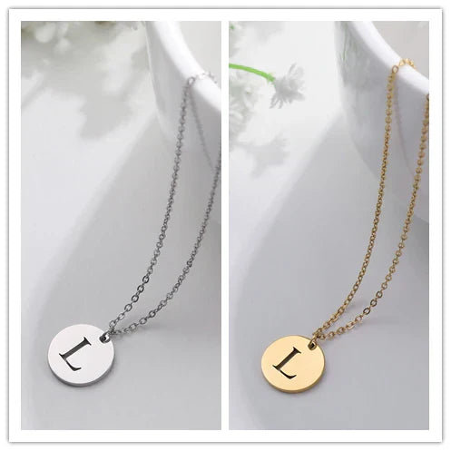VERLAINE PARIS™ | Collier Pendentif Lettre en Or Élégant