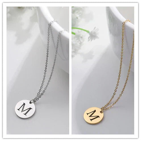 VERLAINE PARIS™ | Collier Pendentif Lettre en Or Élégant