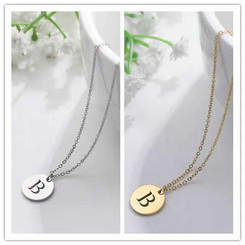 VERLAINE PARIS™ | Collier Pendentif Lettre en Or Élégant