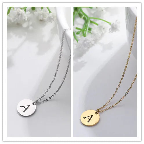 VERLAINE PARIS™ | Collier Pendentif Lettre en Or Élégant